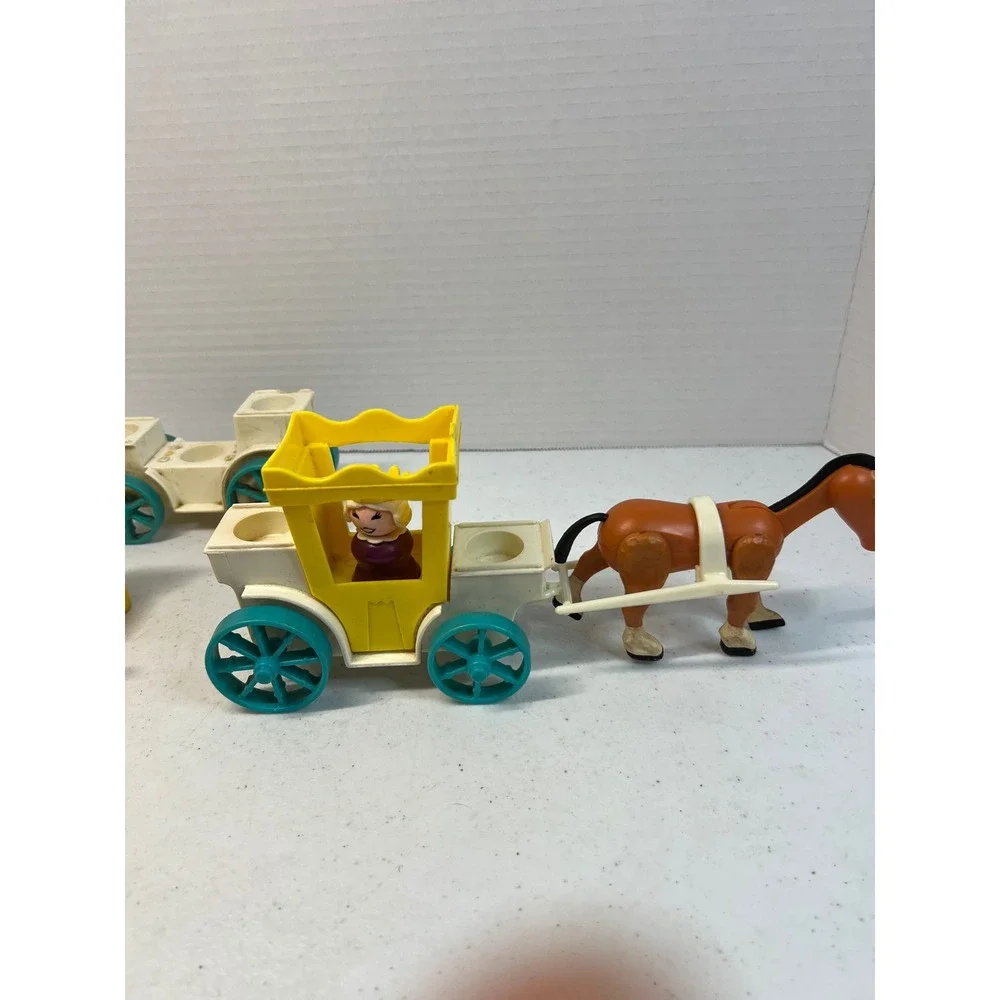 Vtg 1974 Fisher Price Little People Castle Queen Wood Body Carriage Horse Lot